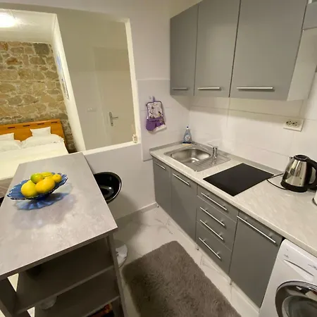 Mirko Apartment